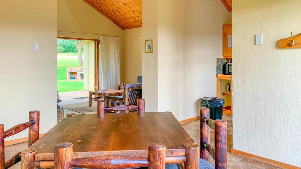 Wits End Mountain Resort Champagne Valley ภายนอก รูปภาพ