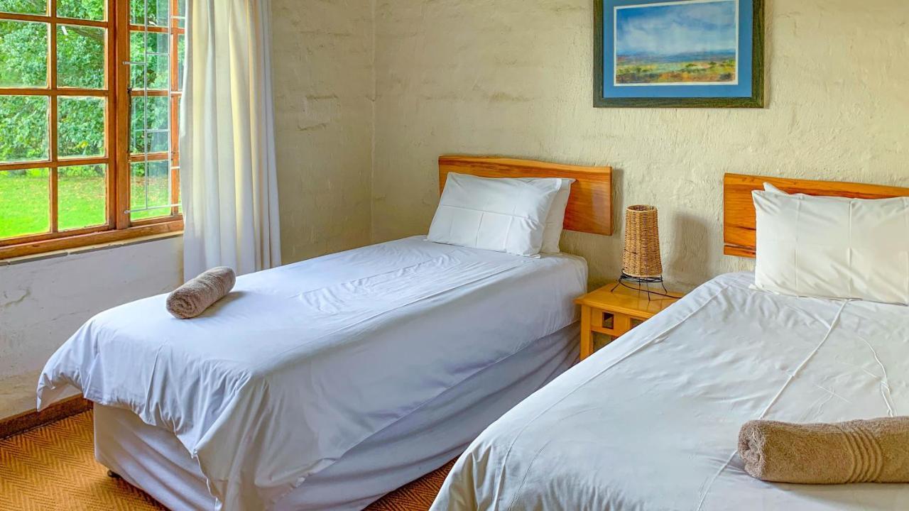 Wits End Mountain Resort Champagne Valley ภายนอก รูปภาพ