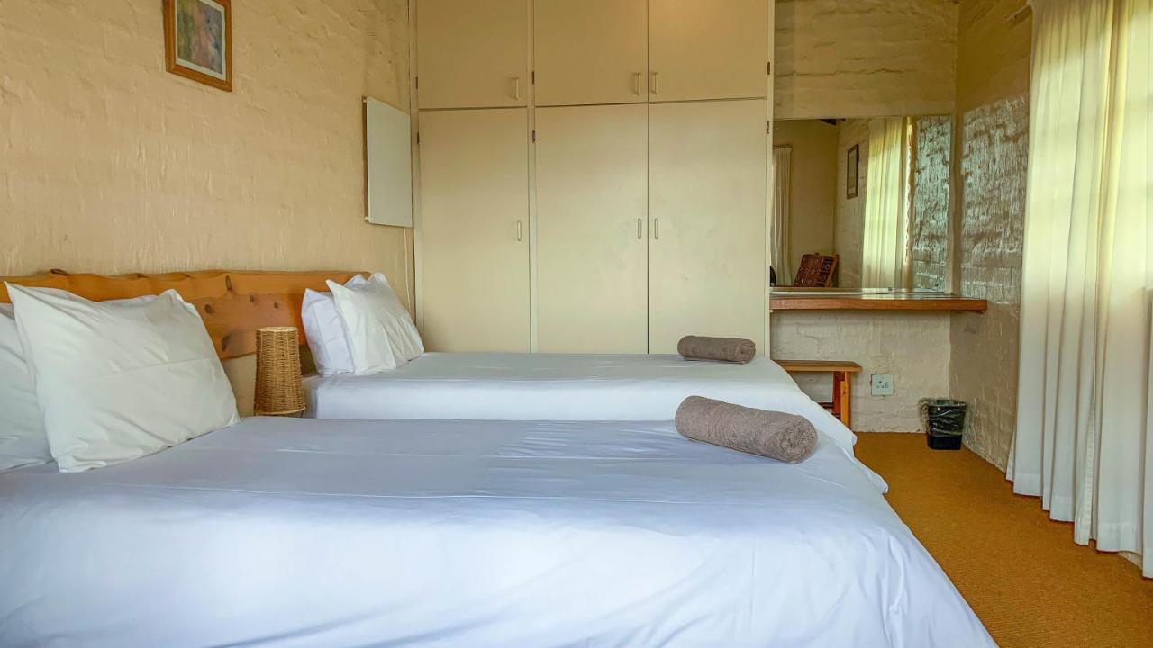 Wits End Mountain Resort Champagne Valley ภายนอก รูปภาพ