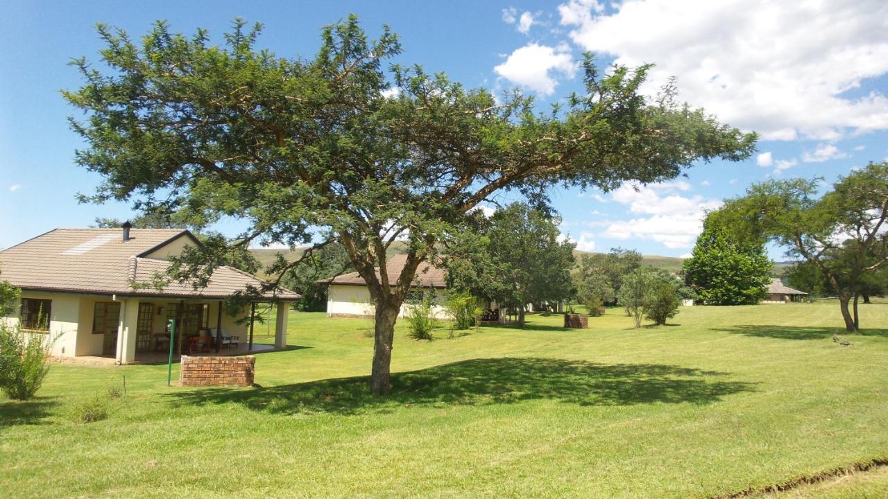 Wits End Mountain Resort Champagne Valley ภายนอก รูปภาพ