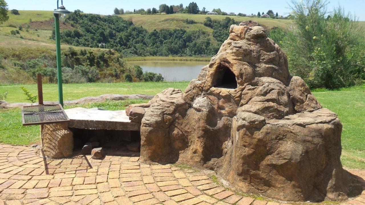 Wits End Mountain Resort Champagne Valley ภายนอก รูปภาพ